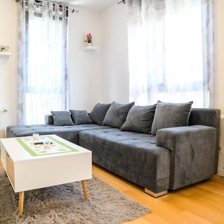 Apartman Zabok Centar ภายนอก รูปภาพ