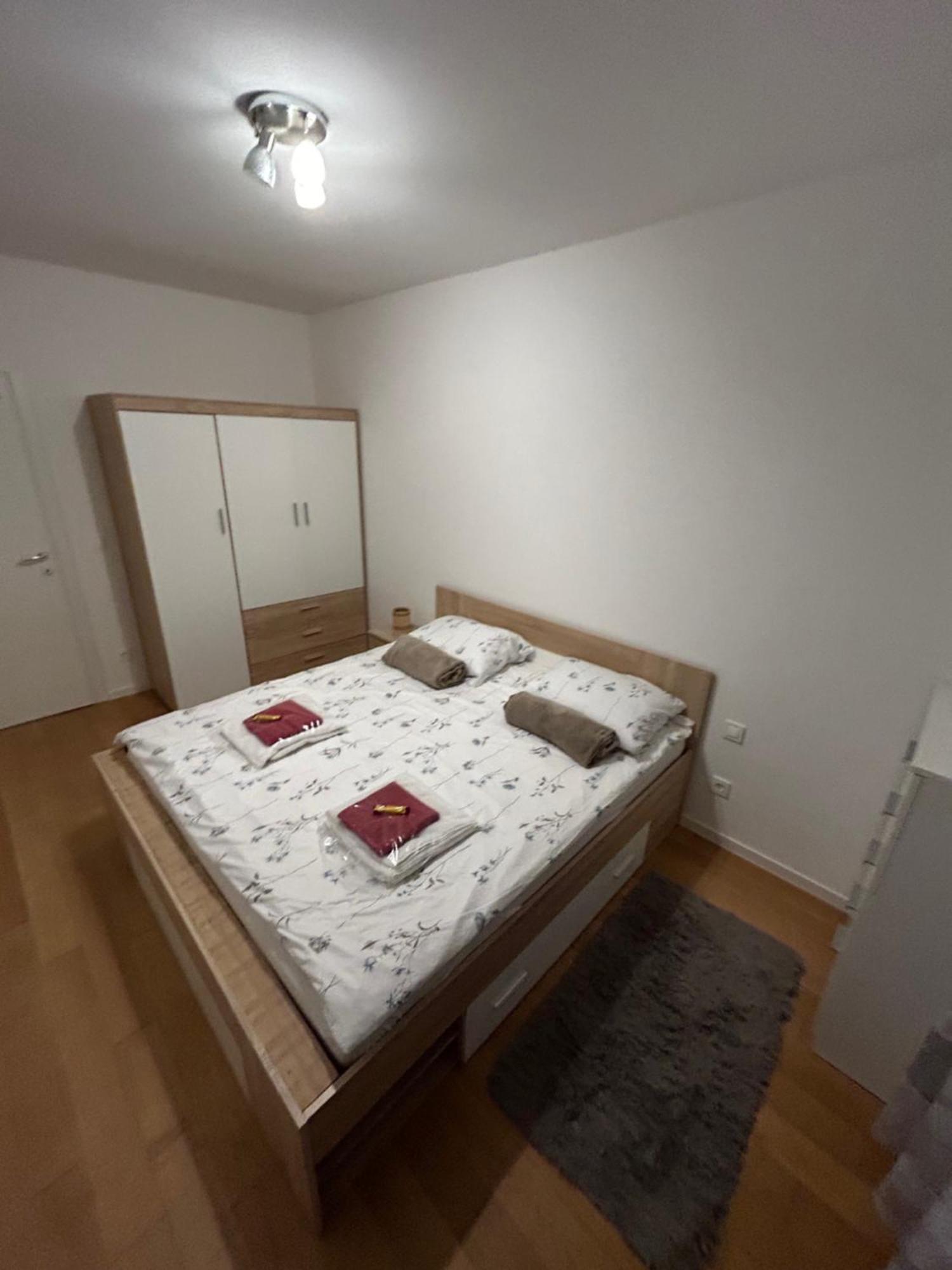 Apartman Zabok Centar ภายนอก รูปภาพ