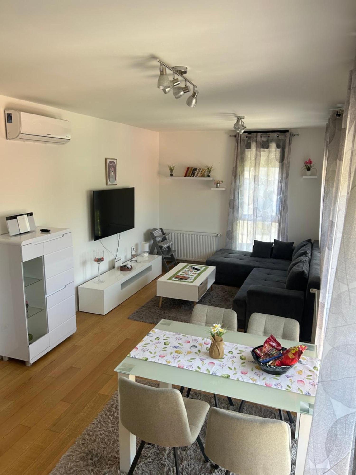 Apartman Zabok Centar ภายนอก รูปภาพ