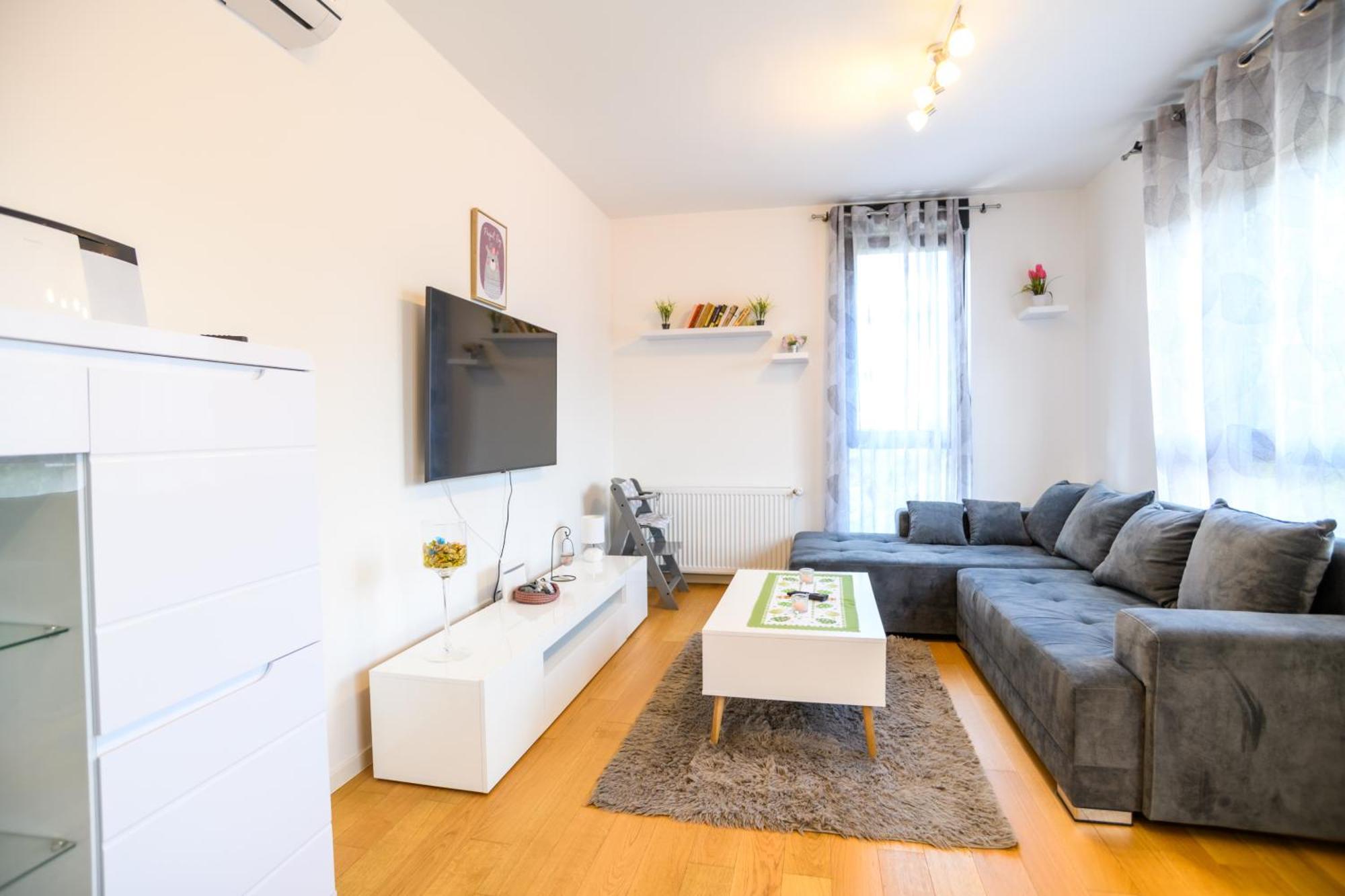 Apartman Zabok Centar ภายนอก รูปภาพ